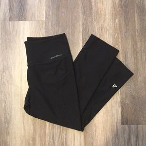 Eddie Bauer Mid Rise Capri Leggings